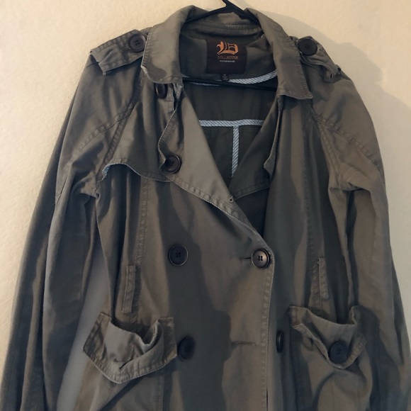 green jacket - Picture 4 of 6